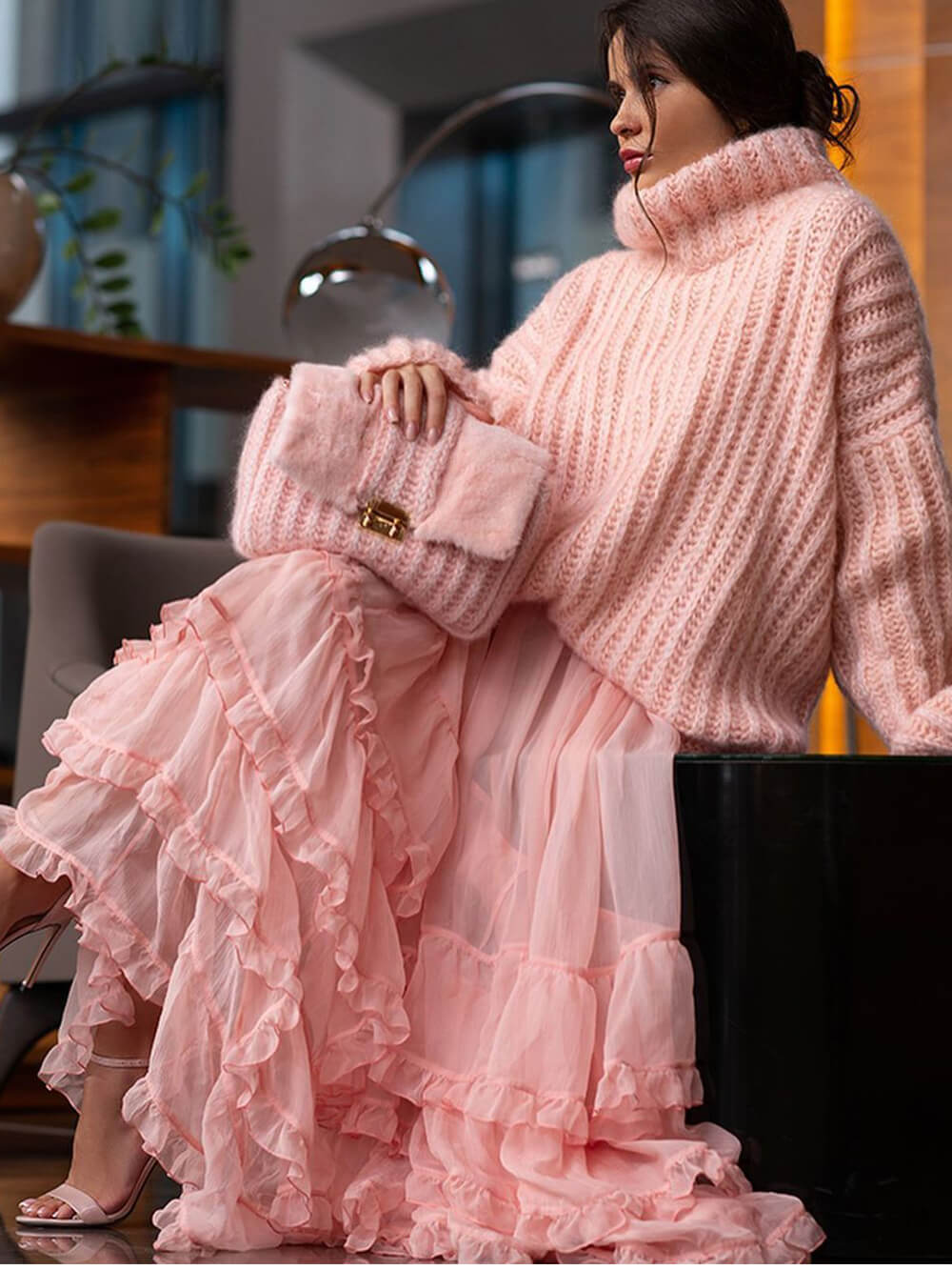 Classic Long Sleeve Sweater in Solid Color