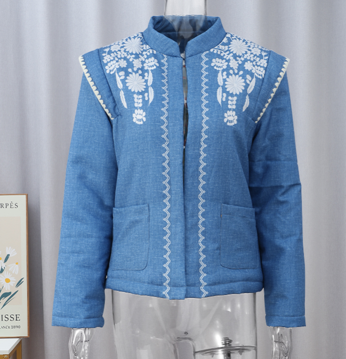 Floral Embroidered Lightweight Jacket with Flying Sleeves and Stand-Up Collar