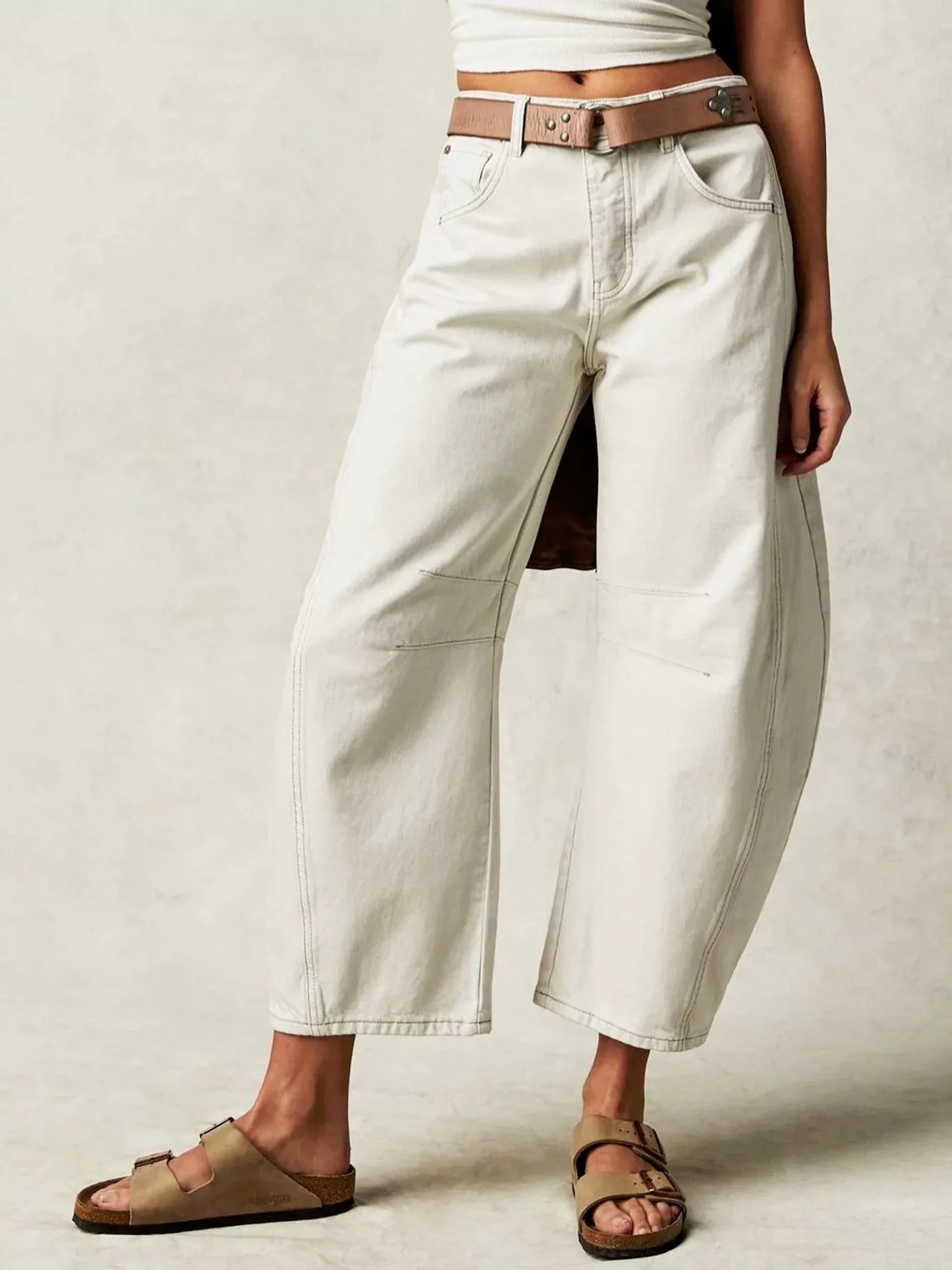 Leopard-Patterned Barrel Jeans