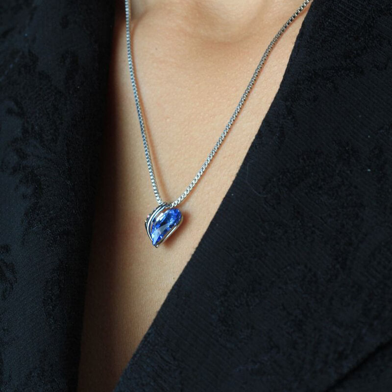 Amelia Timeless Love Necklace
