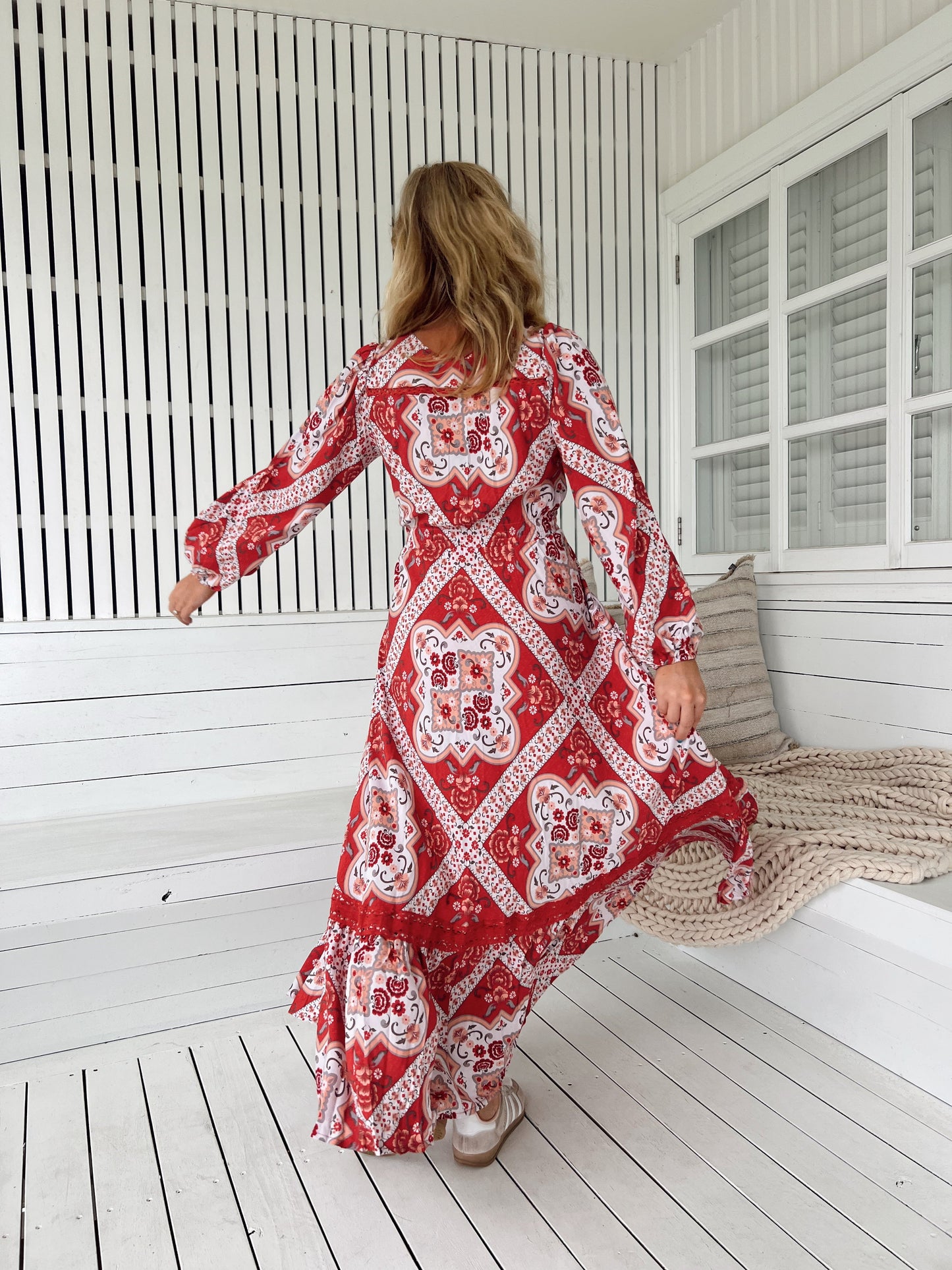 Carmen Pink Maxi Dress with Long Sleeves