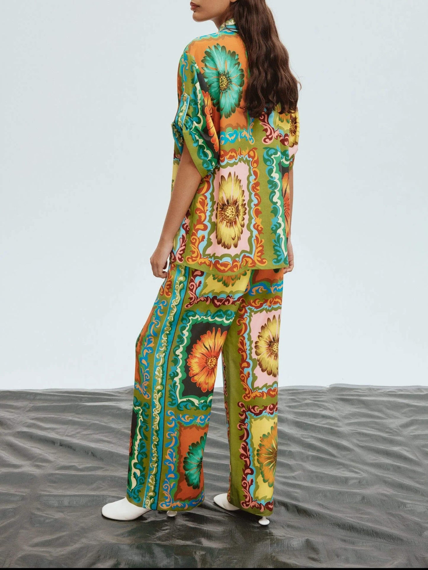 Distinctive Sunflower Pattern Wide Leg Pants Set
