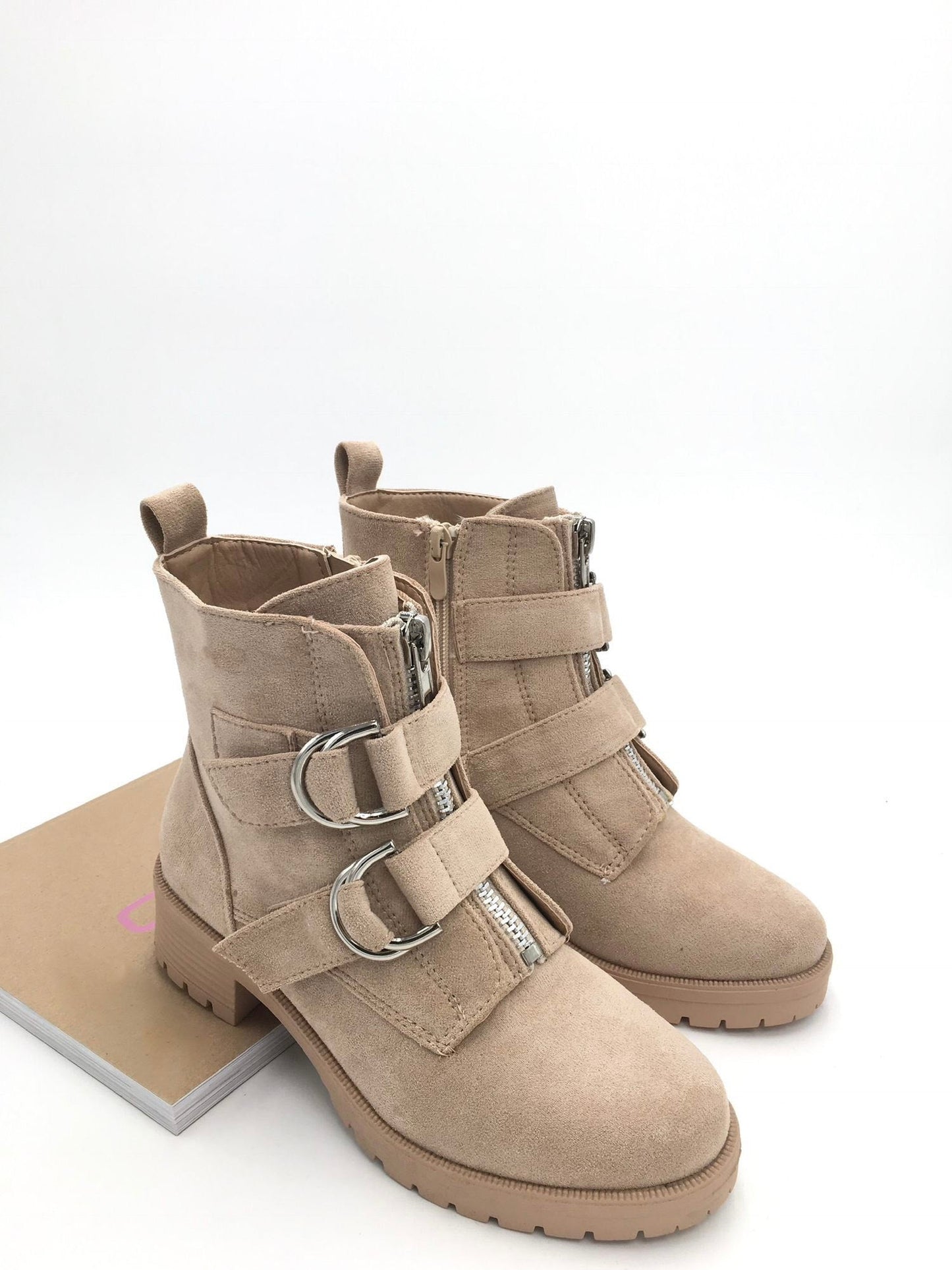 Arya Khaki Boots