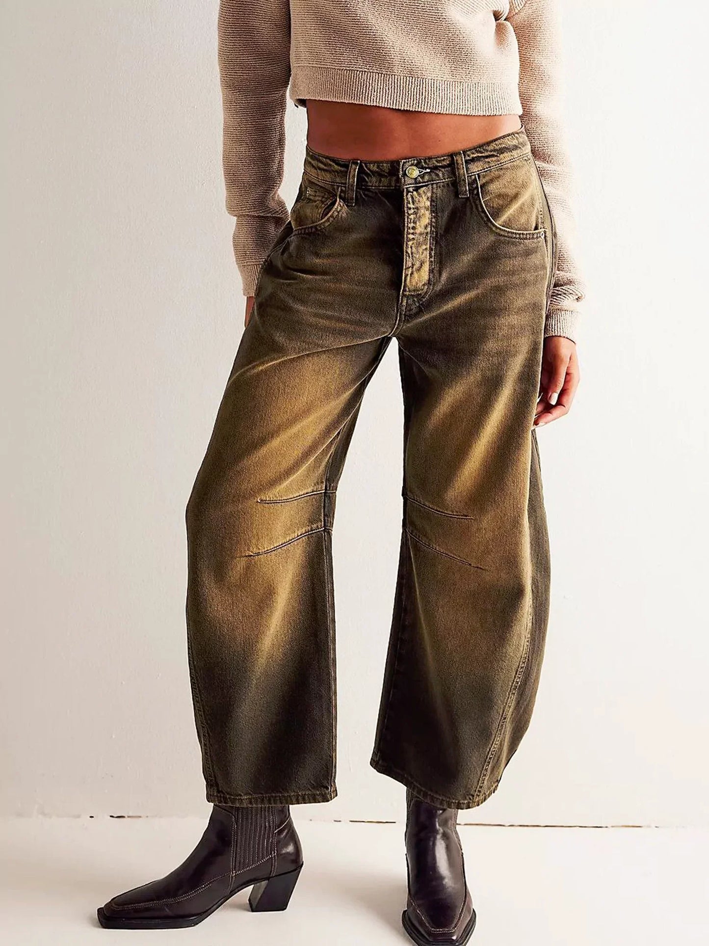 Leopard-Patterned Barrel Jeans