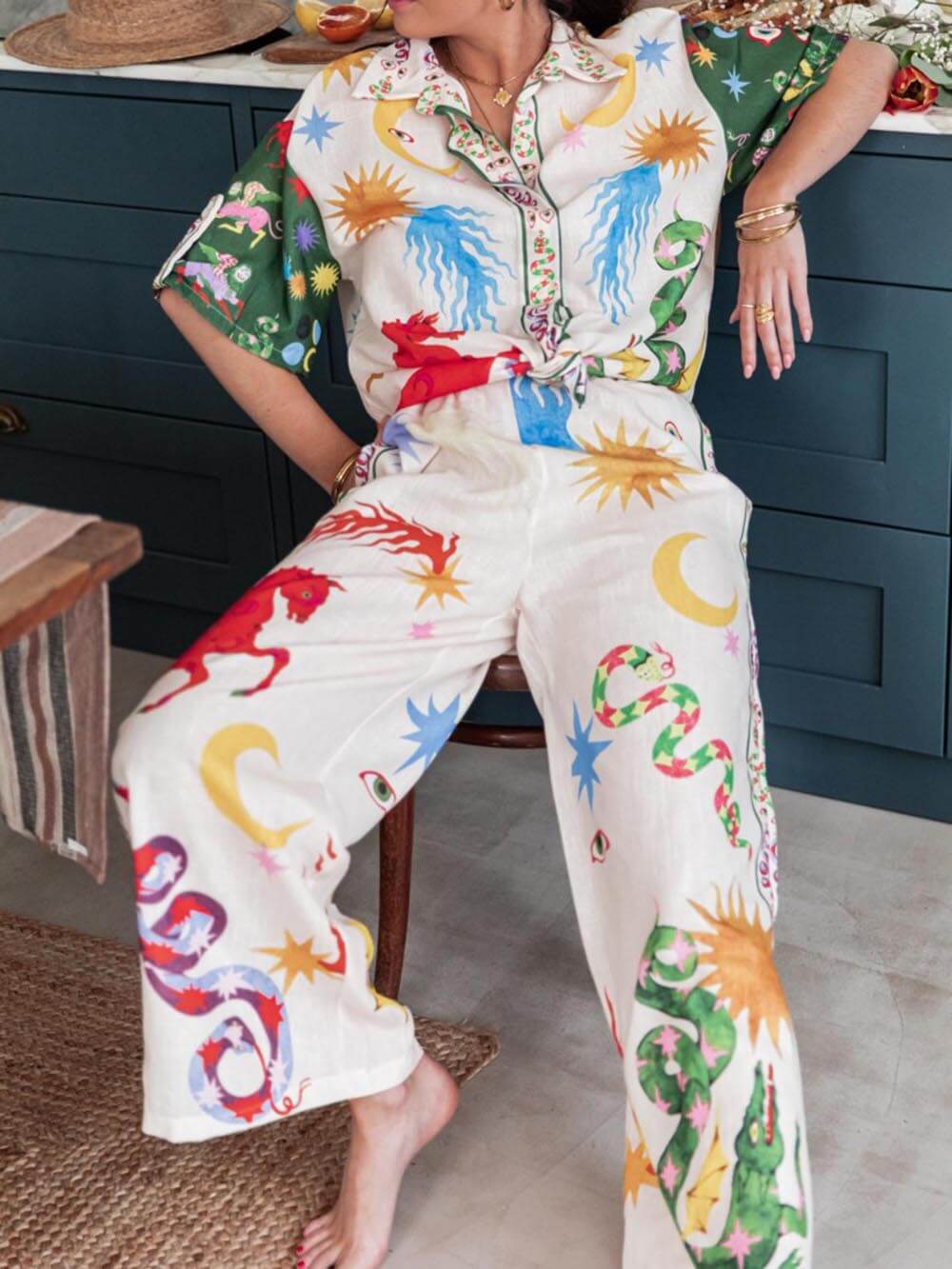 Stylish Loose-Fit Short Sleeve Shirt and Elastic Waist Pants Set with Unique Print