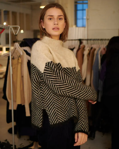 RUTH - SOFT TURTLENECK