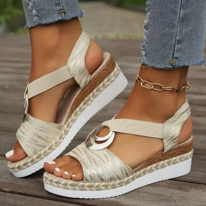Quinn Stylish Platform Sandals