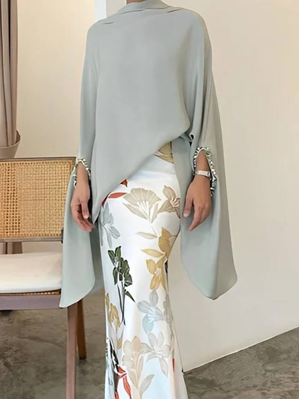 Chic Floral Half Turtleneck Ensemble