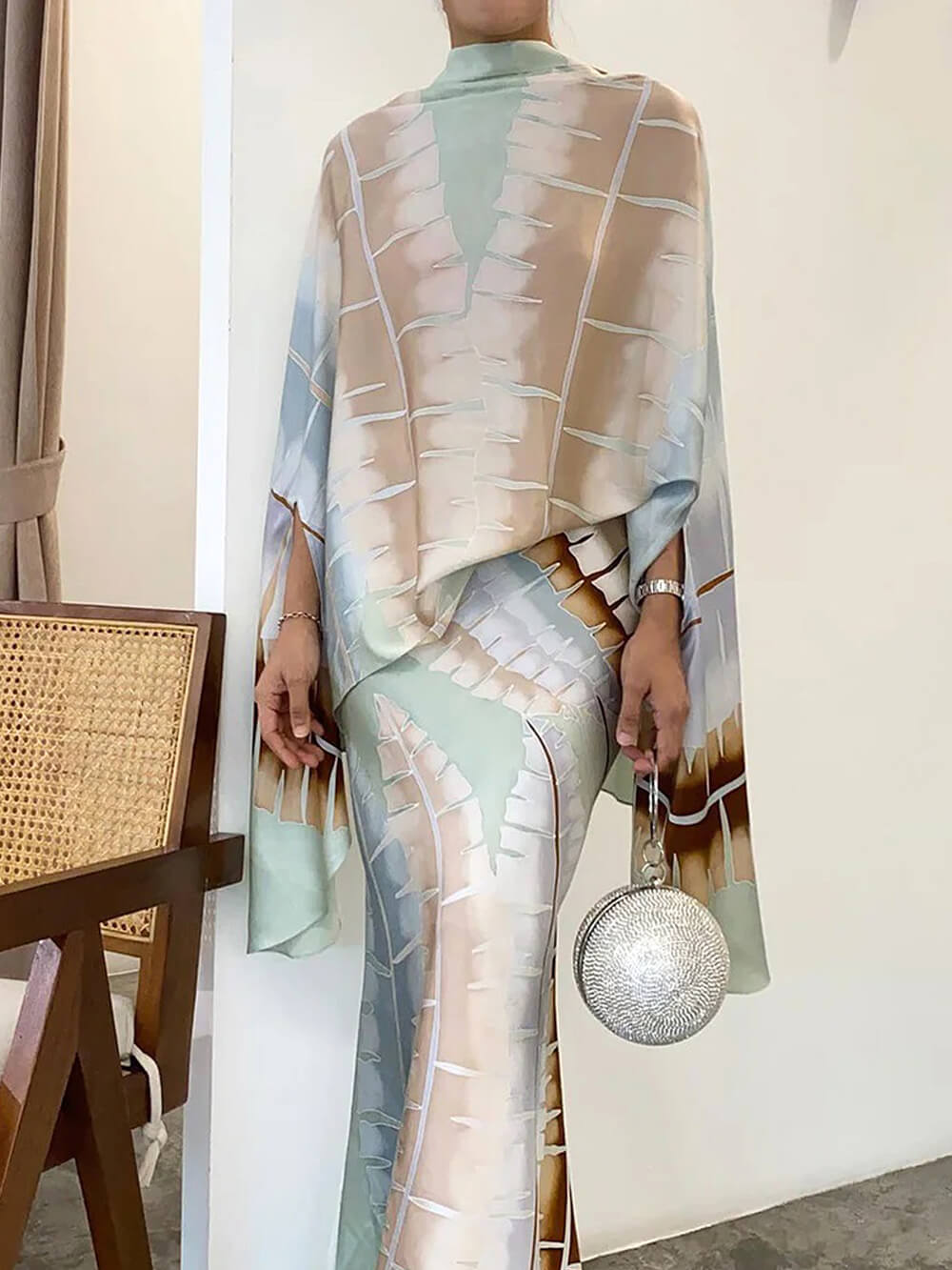 Chic Botanical Print Turtleneck Ensemble
