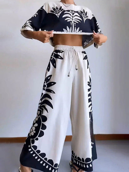 Loose-Fit Short-Sleeve Suit with Ethnic Print