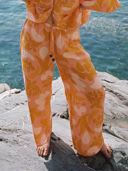 Distinctive Ethnic-Inspired Holiday Print Loose Pants Set