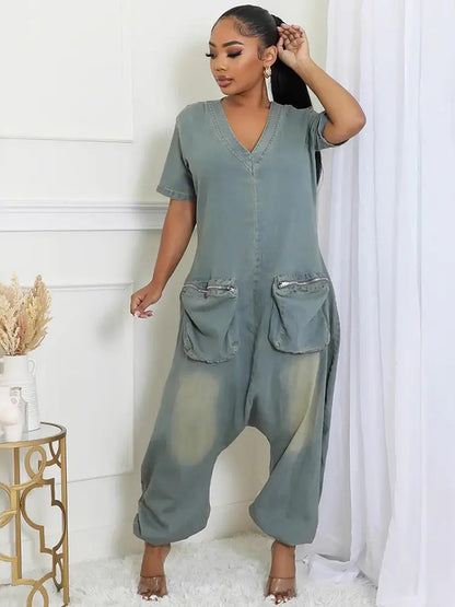 Vintage-Inspired Loose-Fit Jumpsuit with Pockets