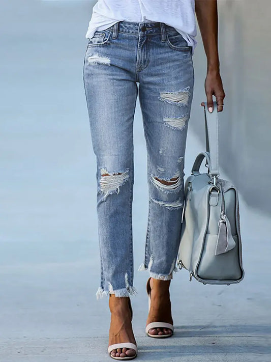 Fitted Distressed Cropped Jeans