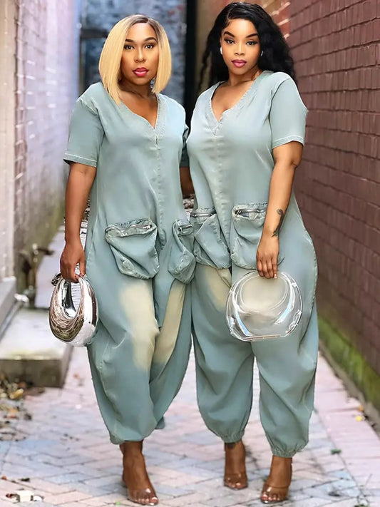 Vintage-Inspired Loose-Fit Jumpsuit with Pockets
