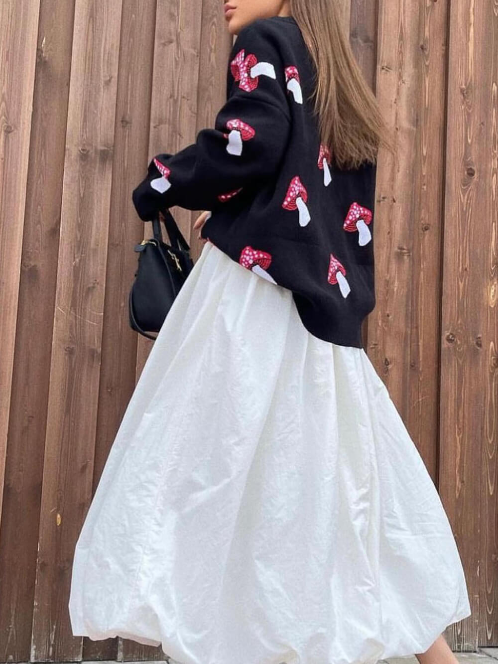 Contrast Pullover Sweater with Mushroom Print
