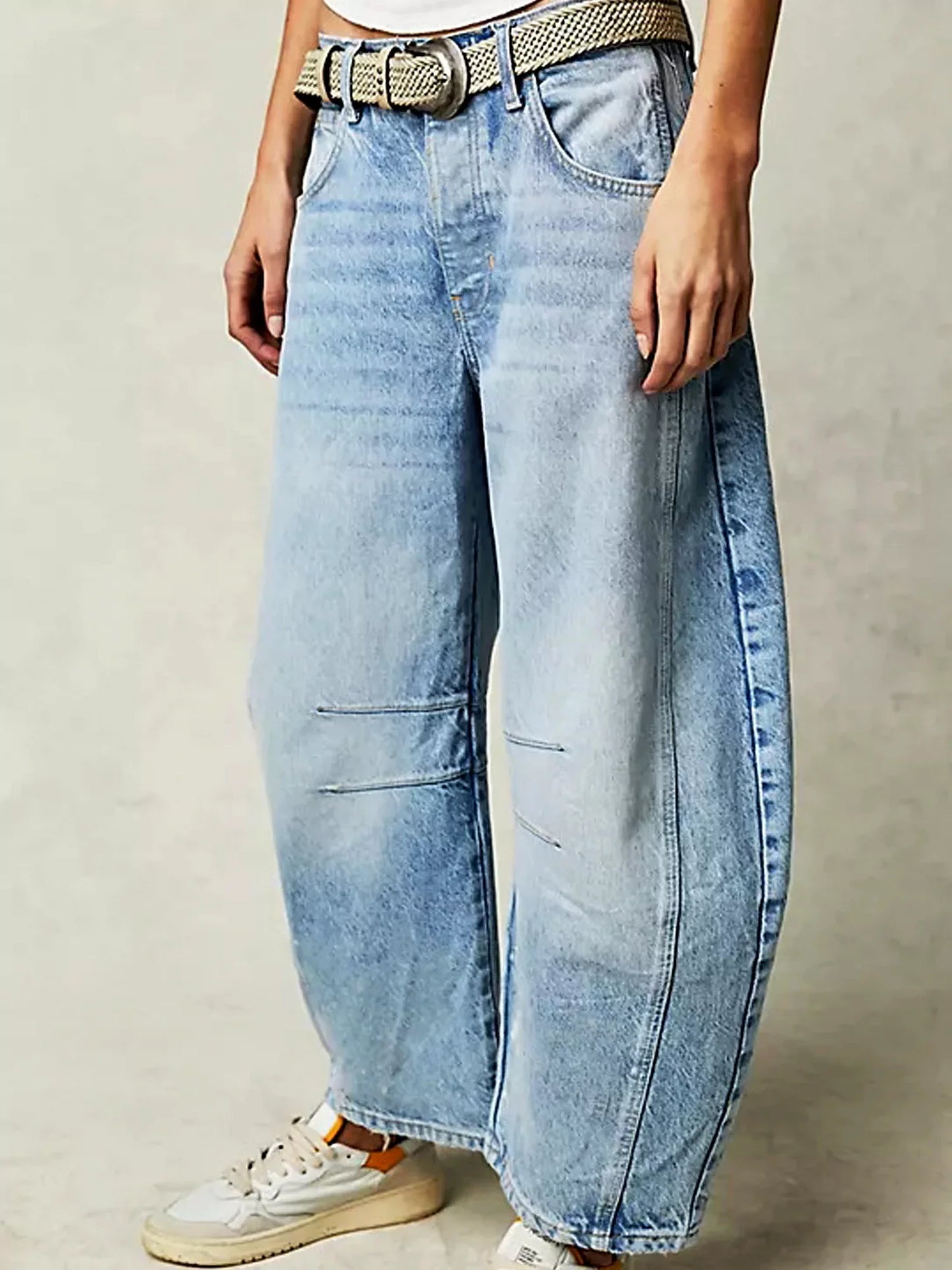 Leopard-Patterned Barrel Jeans