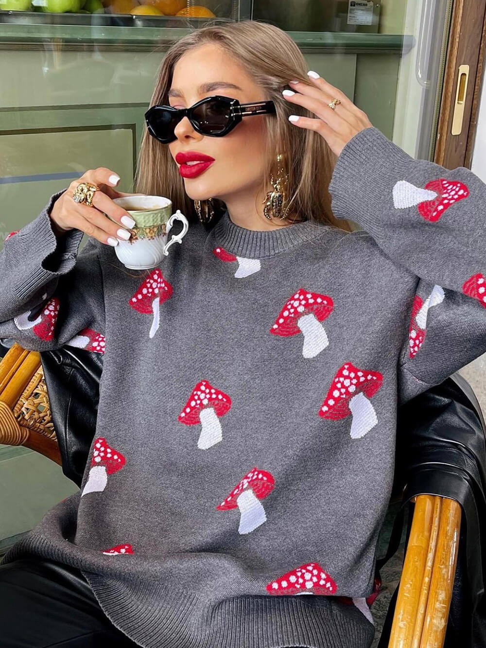 Contrast Pullover Sweater with Mushroom Print