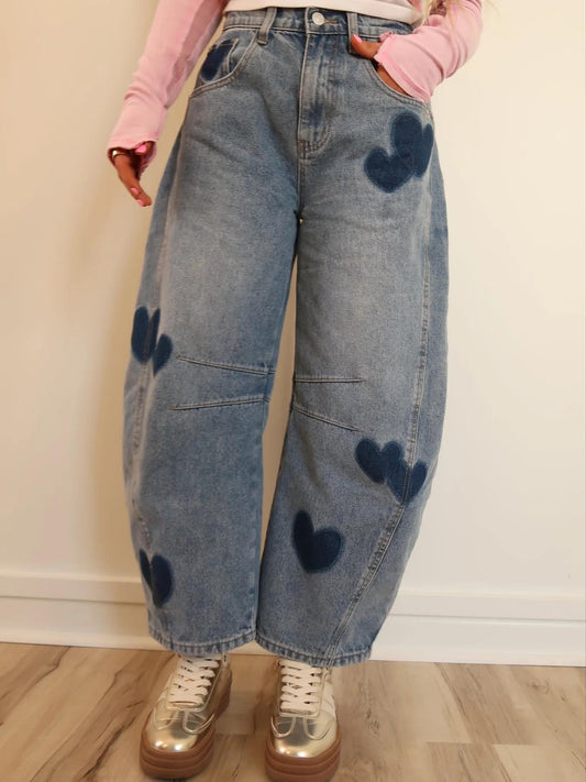 Chic Barrel Jeans for the Modern Lover