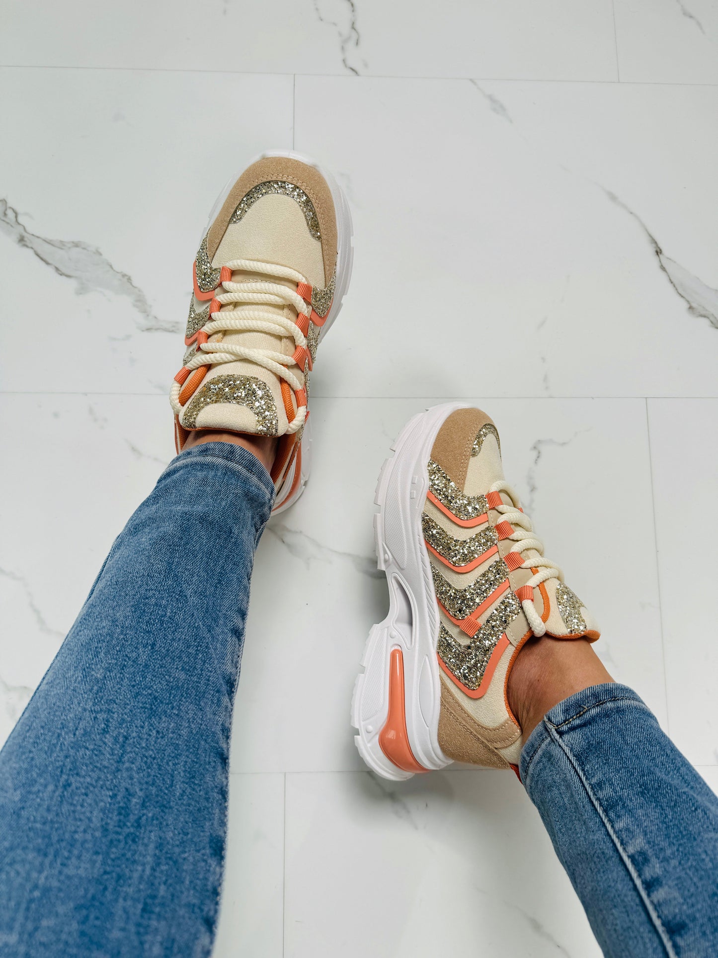 7569 Orange Sneaker