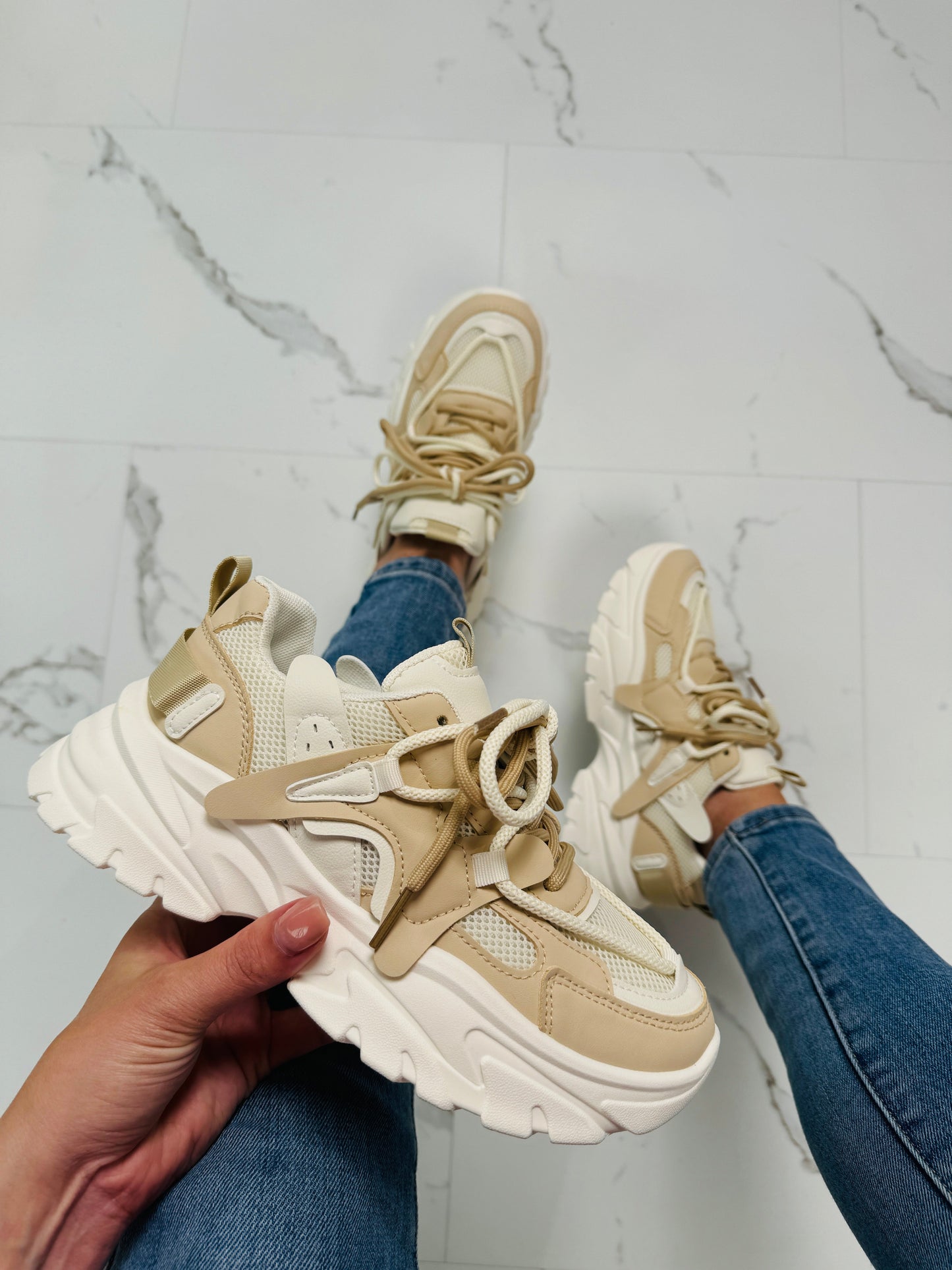 8926 Khaki Sneaker