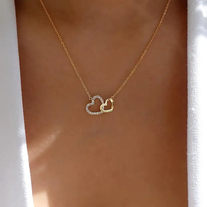 Amelia Pendant Necklace