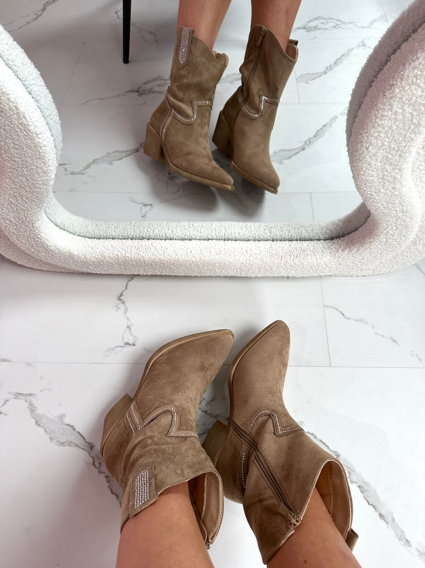 Bernike Khaki Boots