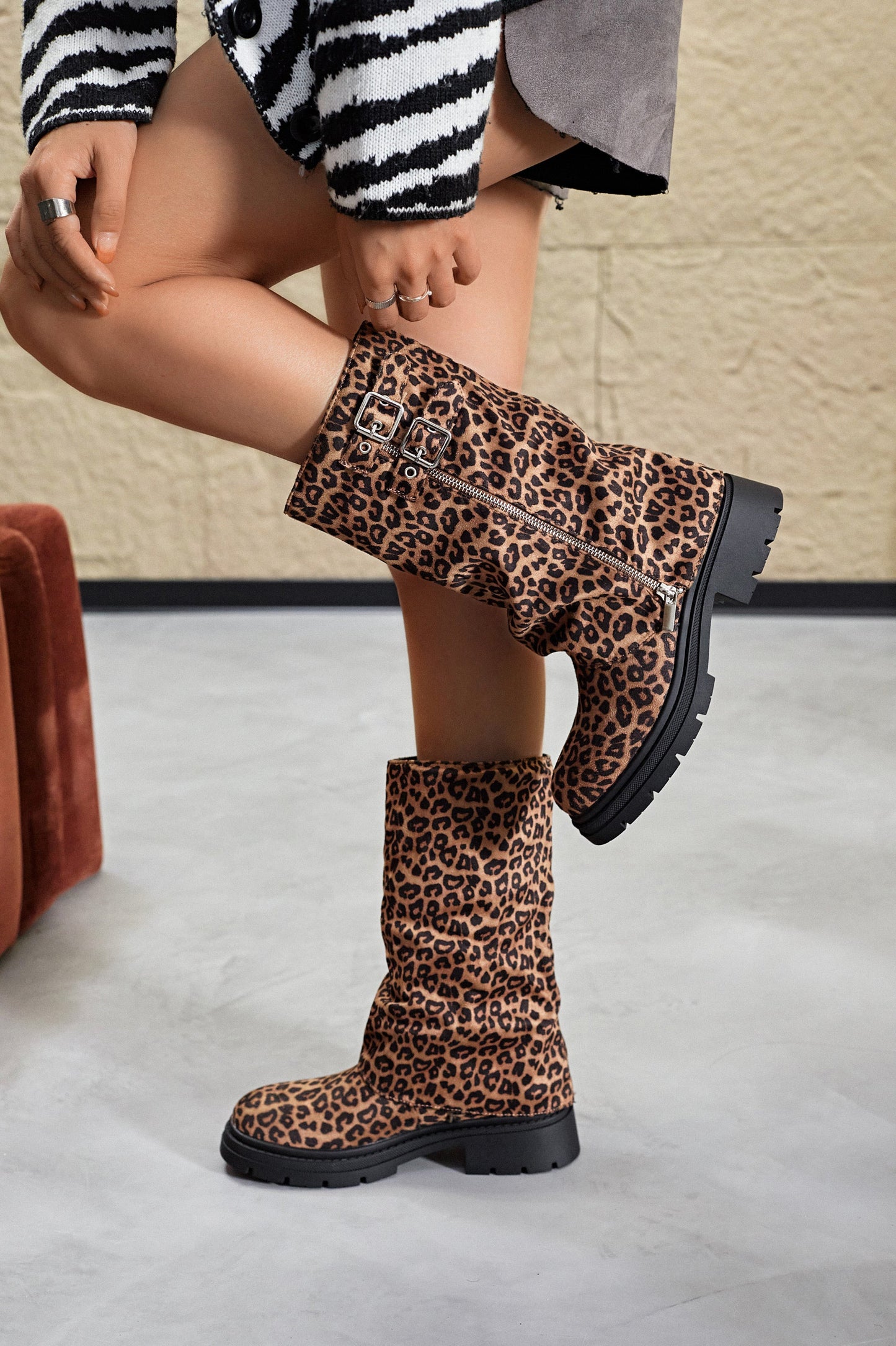 Cover Leo Zip Boots