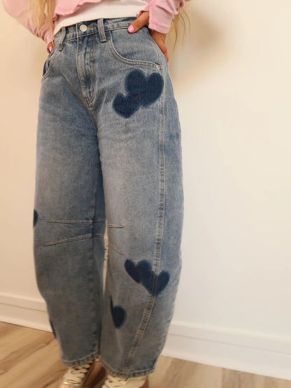 Chic Barrel Jeans for the Modern Lover