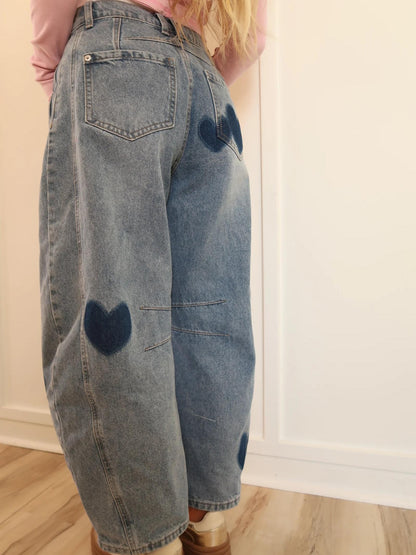 Chic Barrel Jeans for the Modern Lover