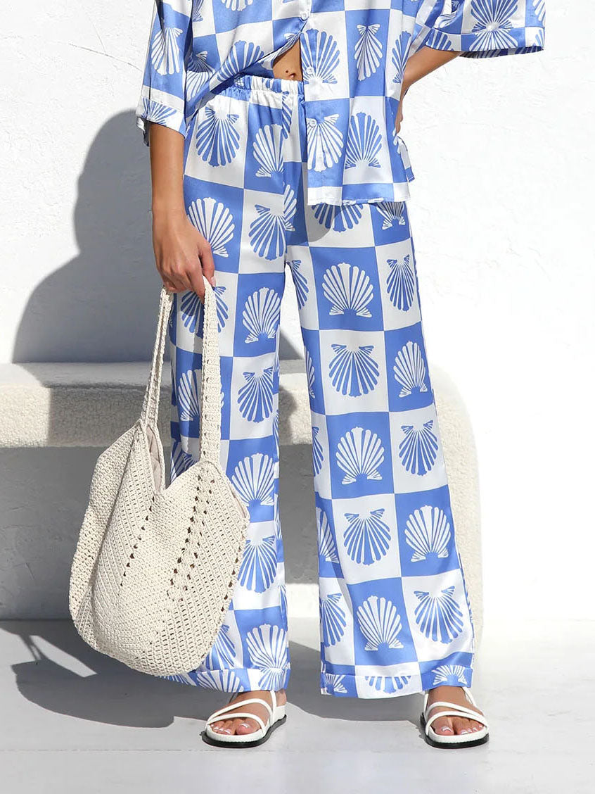 Exclusive Satin Shell Print Wide-Leg Pants Set