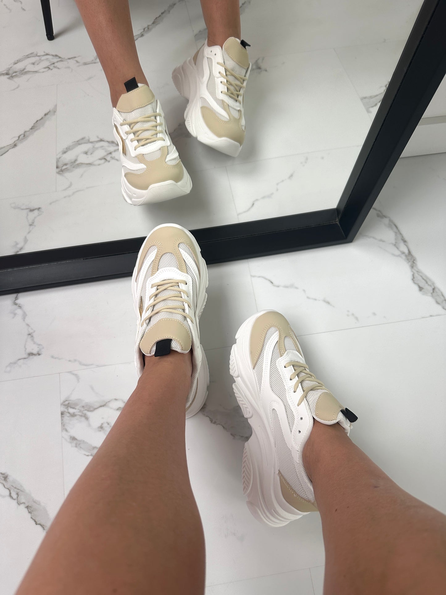 Maddy Gold Sneaker