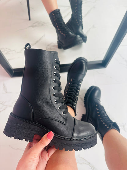 Anaïs Black Veterboots