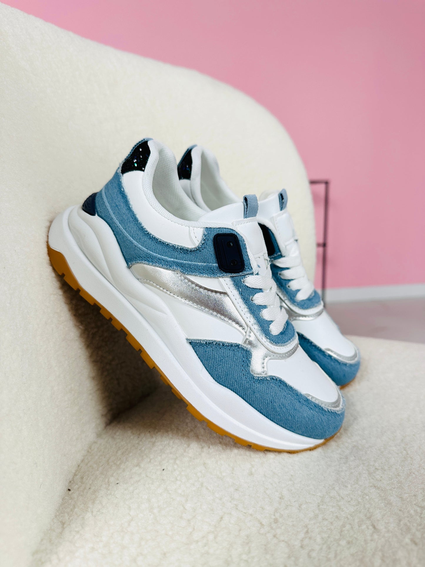 Ria Blue Sneaker