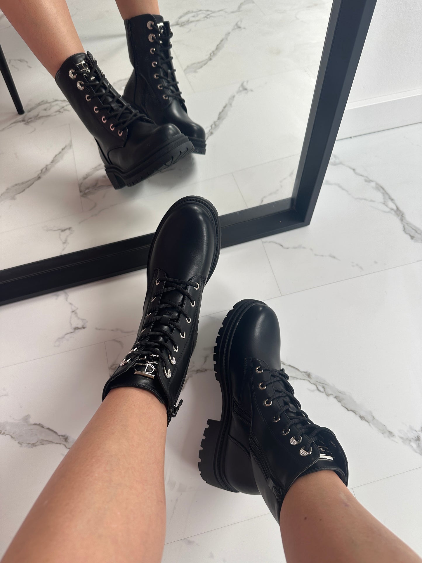 Sarina Black Boots