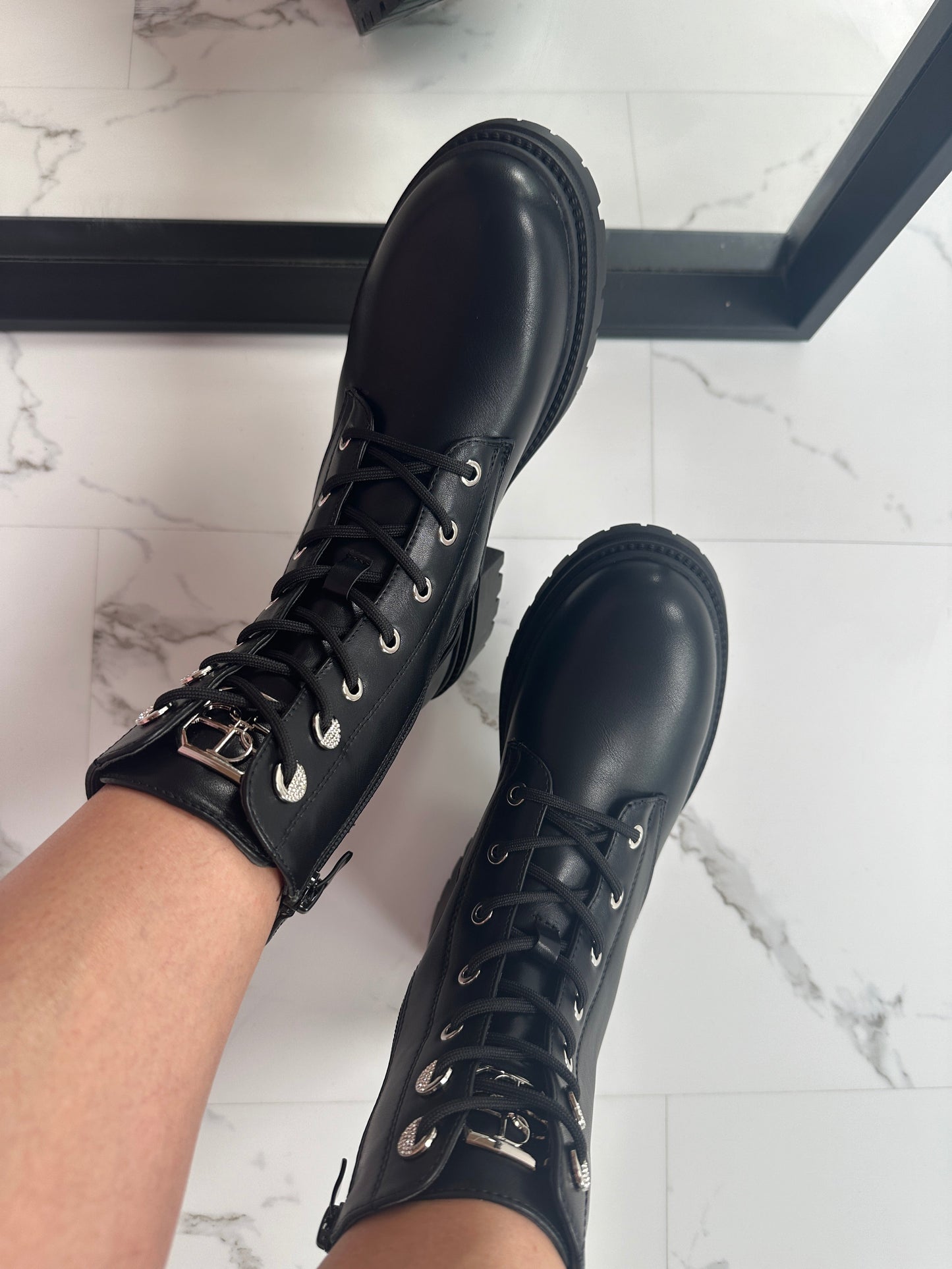 Sarina Black Boots