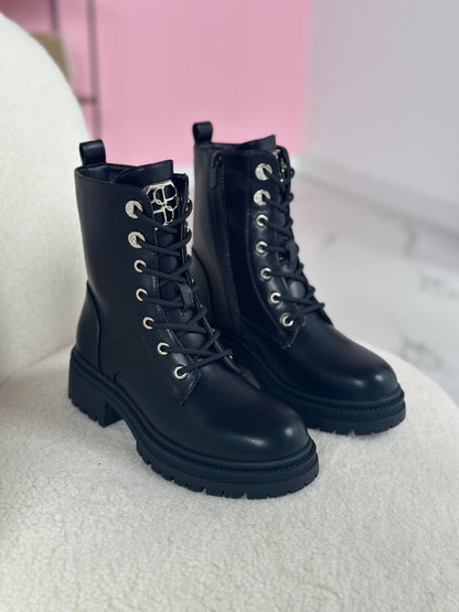 Sarina Black Boots