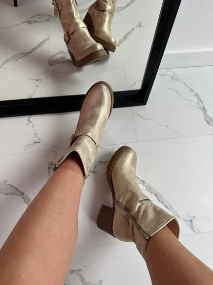 Romée Gold Boots