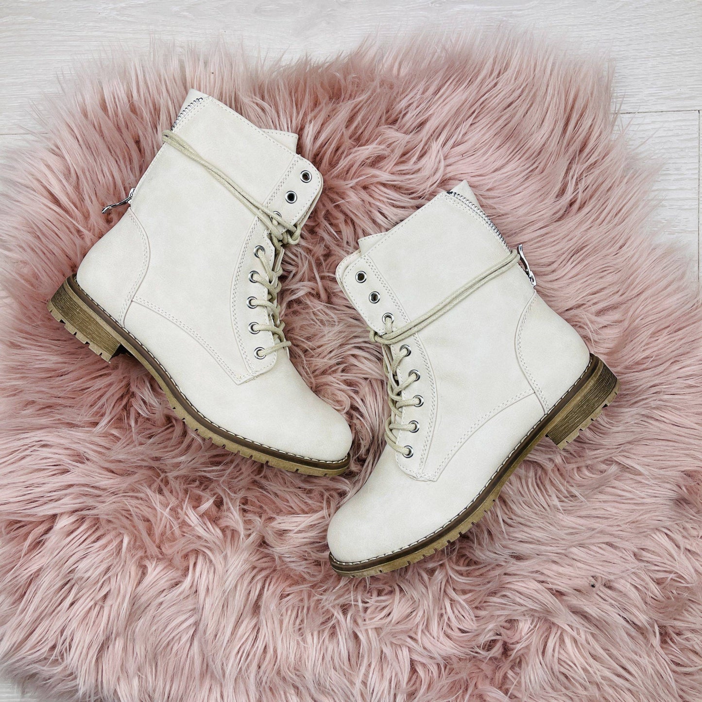 Beige Veterboots