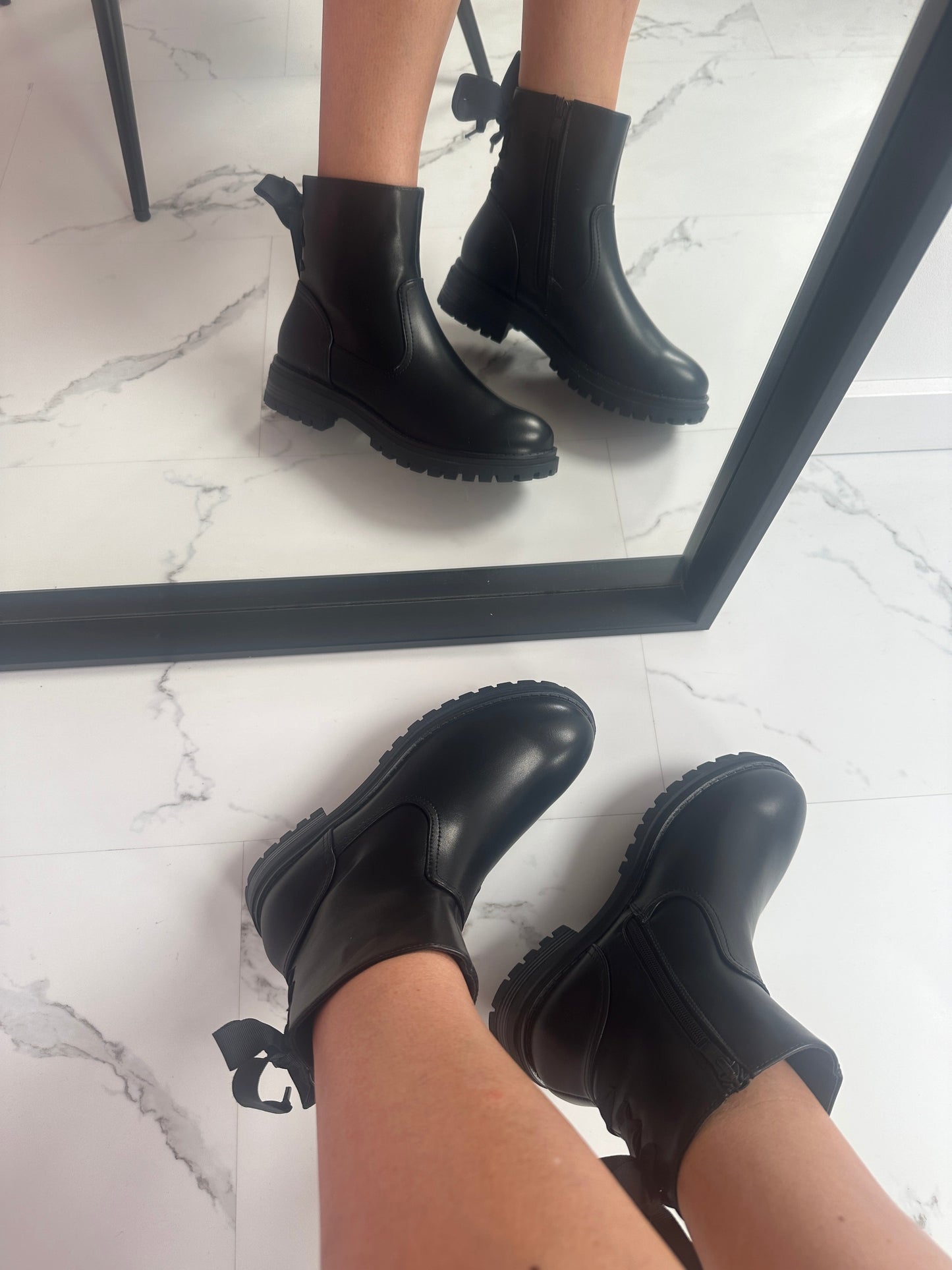 Bow Black Boots