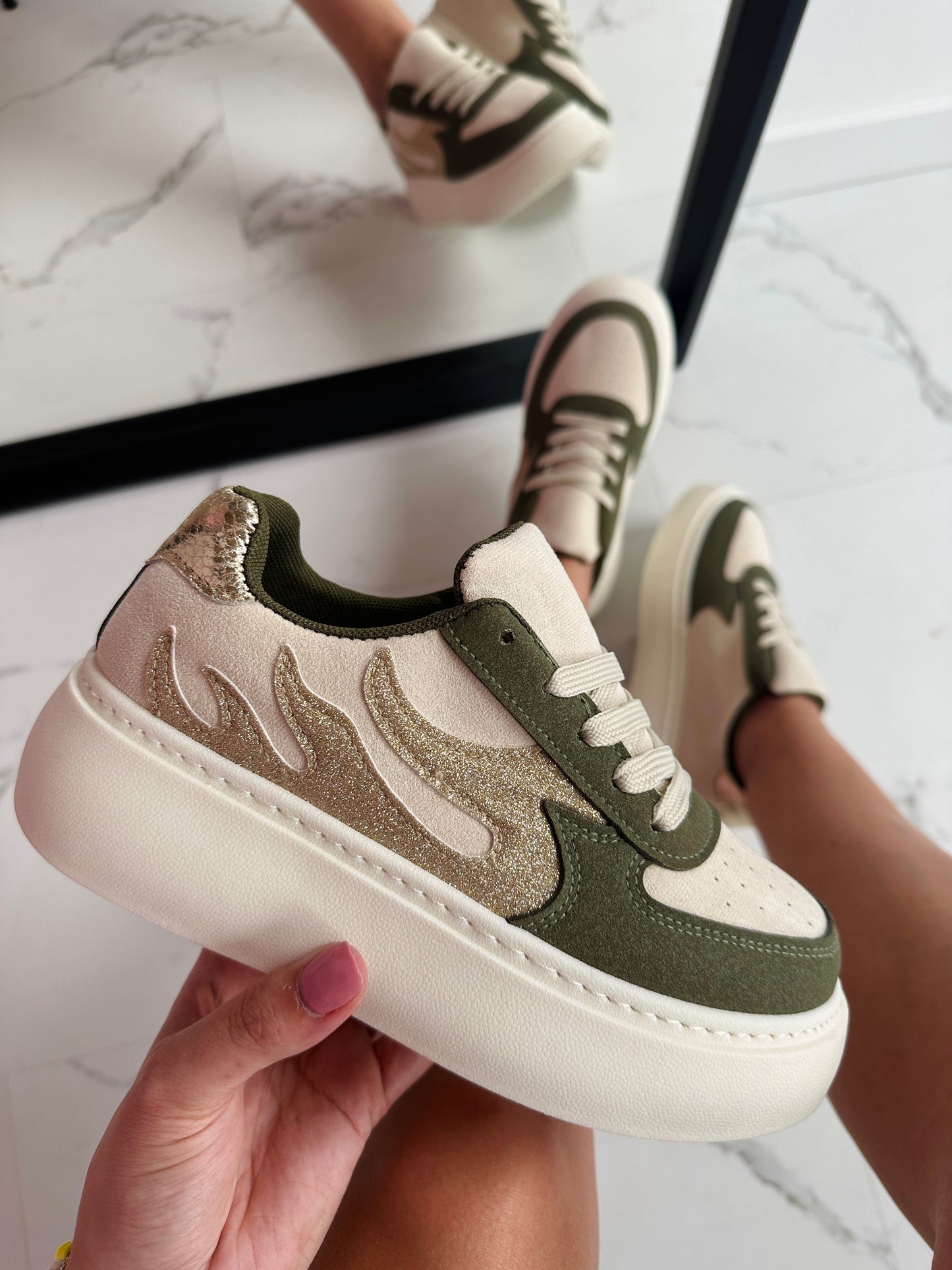 Fuego Green Sneaker