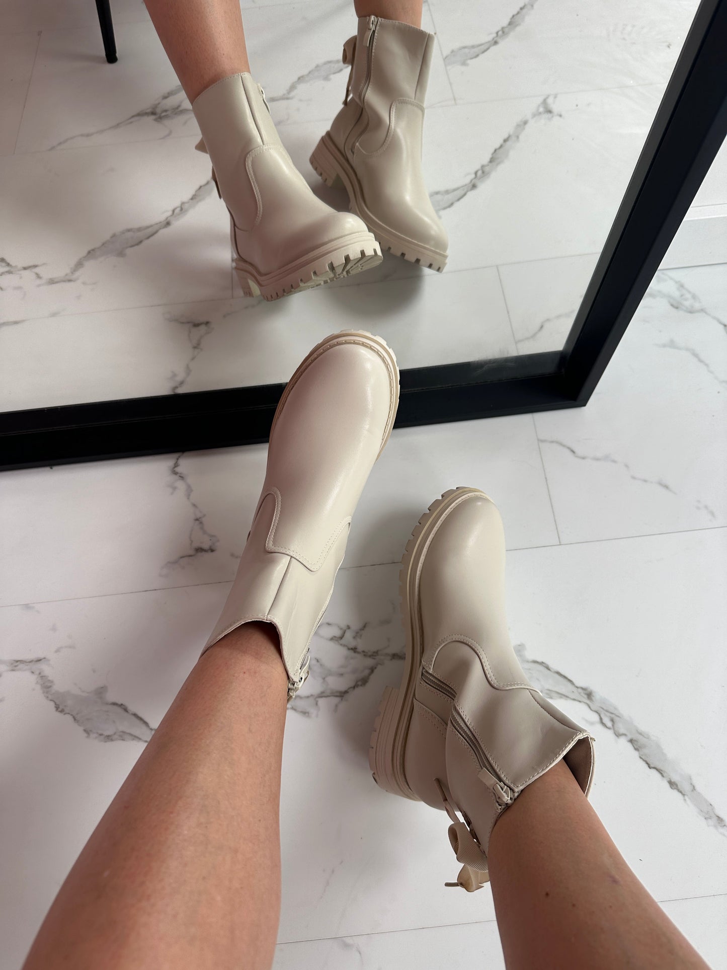 Bow Beige Boots