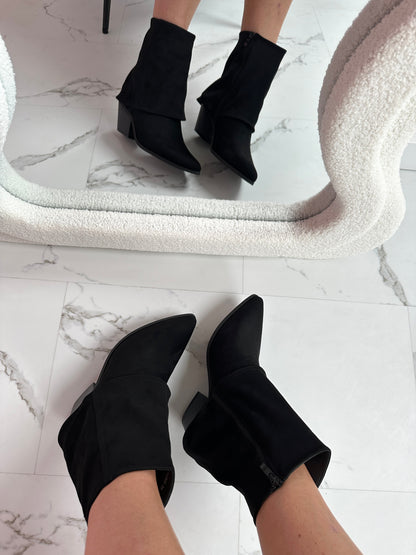 Trending Black Boots