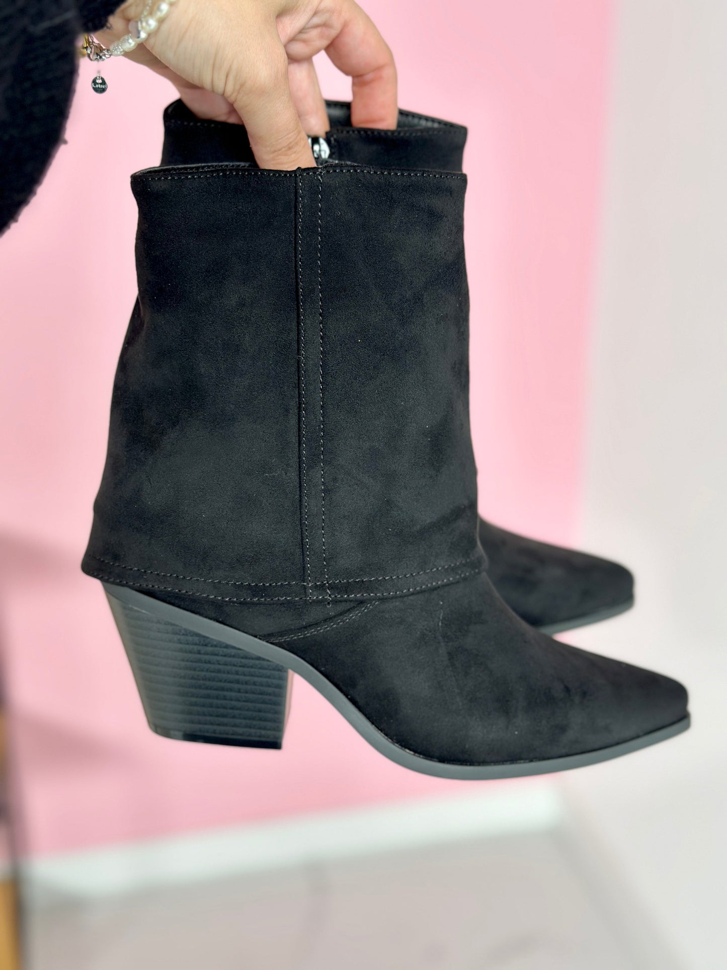 Trending Black Boots