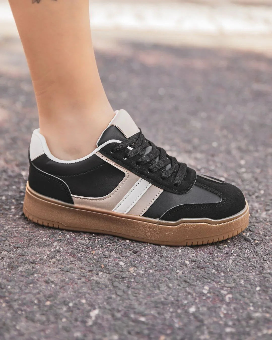 Cady Black Sneaker