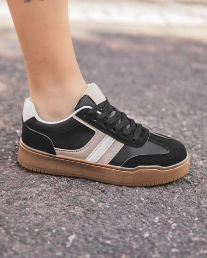 Cady Black Sneaker