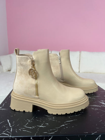 MK Low Beige Boots