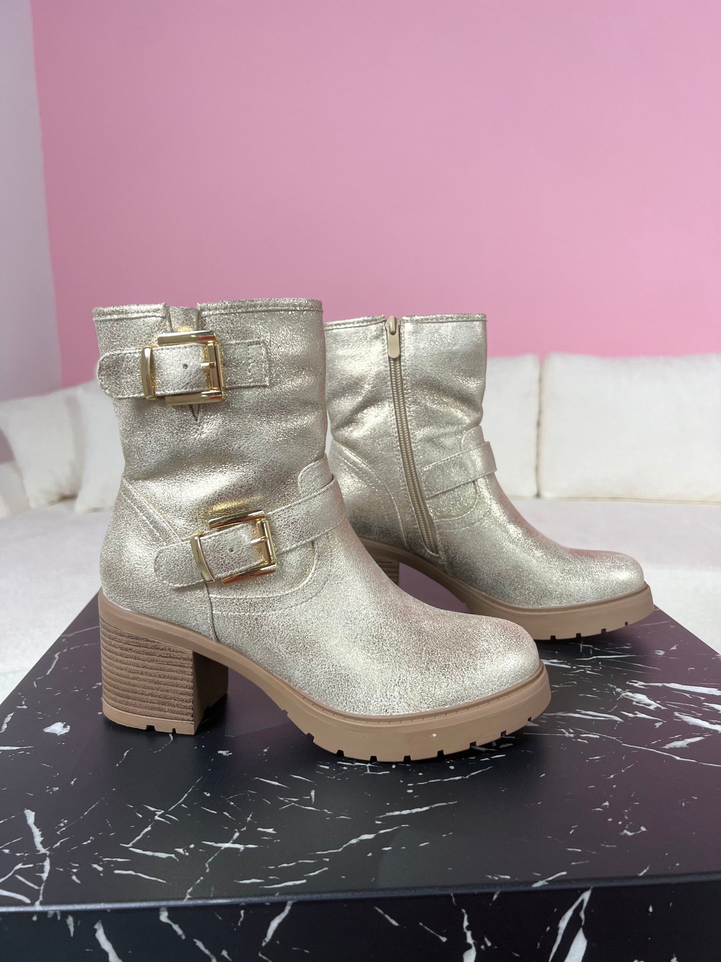 Romée Gold Boots