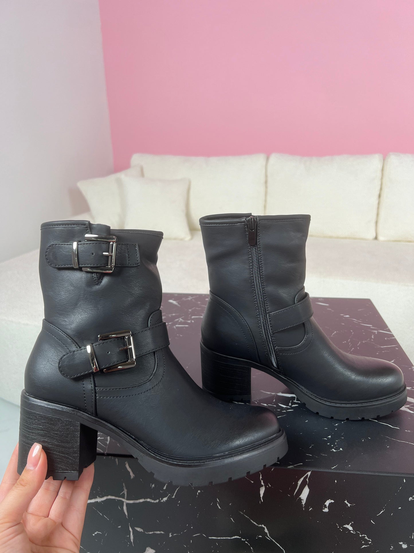 Romée Black Boots