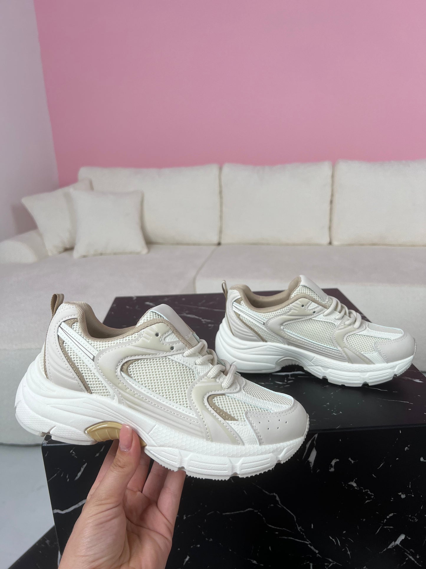 Bea Beige Sneaker