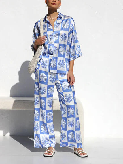 Exclusive Satin Shell Print Wide-Leg Pants Set